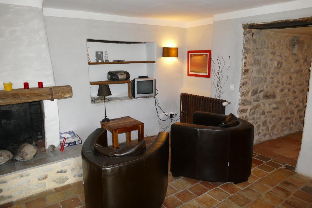 Mas De Coulet Bed and Breakfast Brissac Buitenkant foto