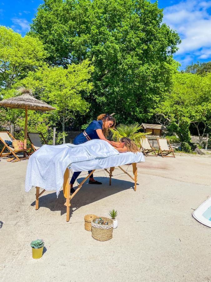 Mas De Coulet Bed and Breakfast Brissac Buitenkant foto