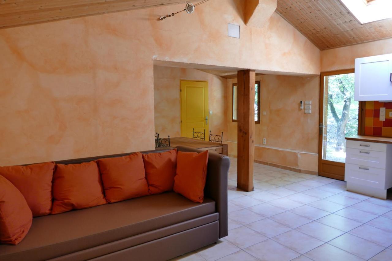 Mas De Coulet Bed and Breakfast Brissac Buitenkant foto