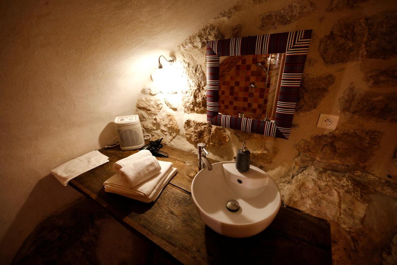 Mas De Coulet Bed and Breakfast Brissac Buitenkant foto