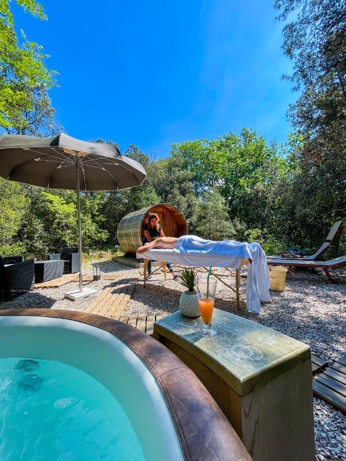 Mas De Coulet Bed and Breakfast Brissac Buitenkant foto